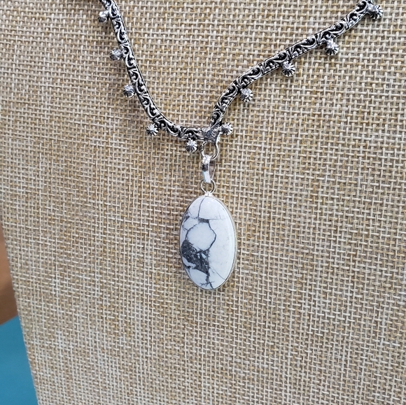 Handmade Howlite 925 Silver Fashion Necklace - Picture 13 of 14